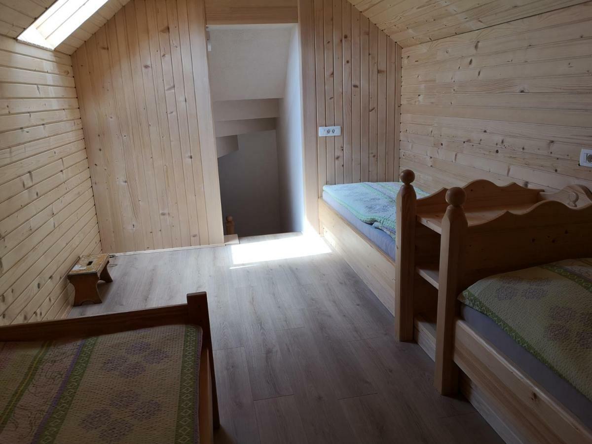 Trebusak Laze v Tuhinju
